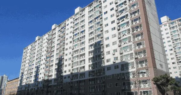 전라남도 광양시 중동 1655 호반리젠시빌 105동 2층201호 아파트 경매 물건 이미지