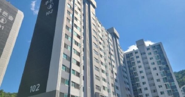 경상남도 거제시 문동동 661 대아푸른솔마을 102동 9층908호 미지정 경매 물건 이미지