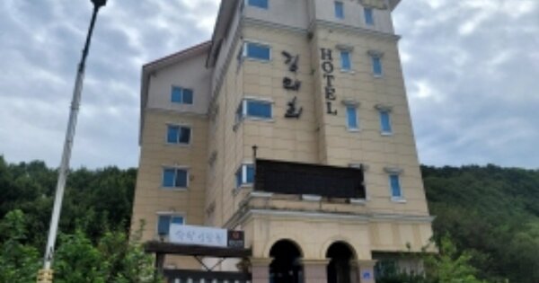 충남 천안시 동남구 목천읍 운전리 OOO 숙박시설 경매 물건 이미지