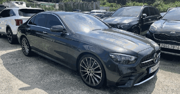 Mercedes-Benz E350 4MATIC 등록번호 : 288조6741 미지정 경매 물건 이미지