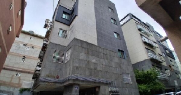 경기도 부천시 오정구 고강동 410-6 빌라드본동 씨  3층 301호 미지정 경매 물건 이미지