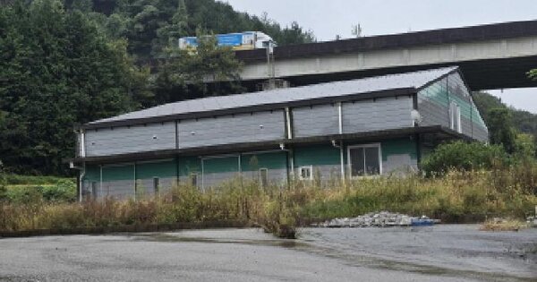 전남광주통합특별시 장흥군 장동면 하산리 100-5  동물 및 식물 관련시설 경매 물건 이미지